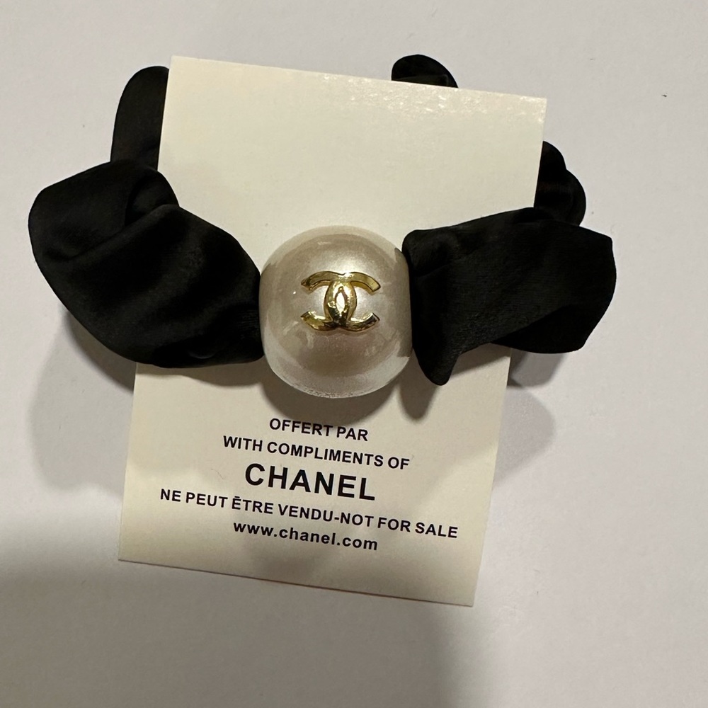 Chanel Black Hair Accessory with Gold Accent